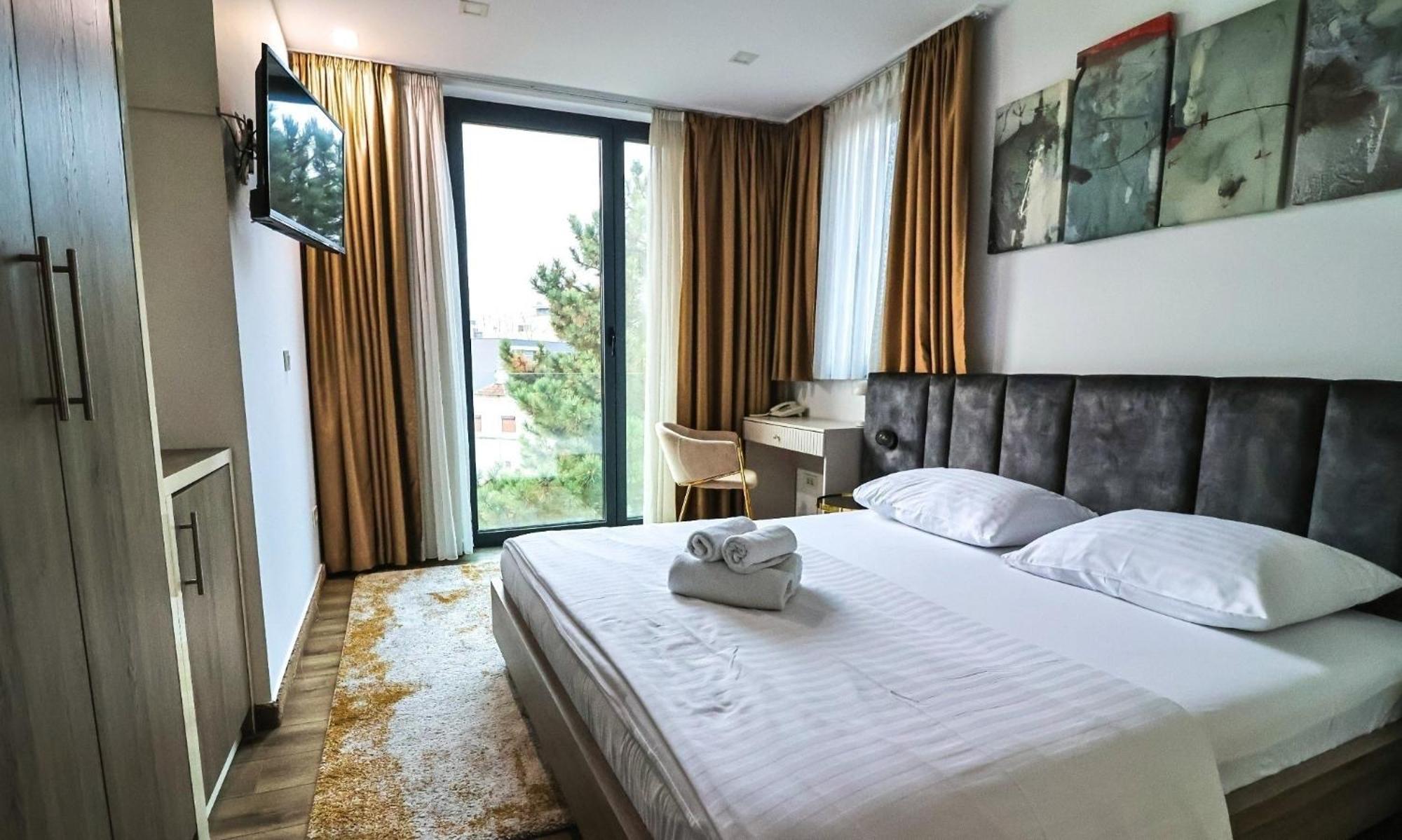 Hotel National 3*