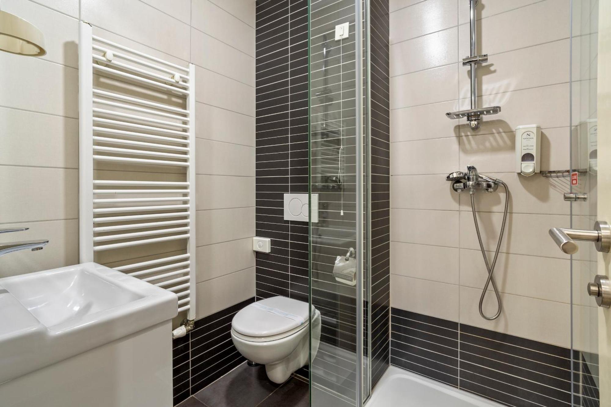 Hotel National 3*